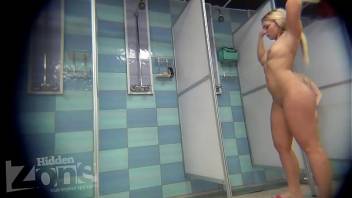blonde shower peeping
